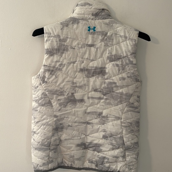 Under Armour Puffer Vest Small White Camo Print Cold Gear Fitted Warm Winter - Picture 7 of 9